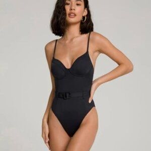 Good American Show Off One Piece Swimsuit Size 2 Medium Black Belted GSW0020